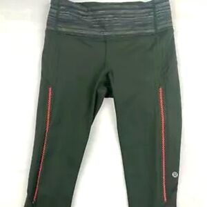 Lululemon Cropped Running Leggings Size 6 Army Green EUC
